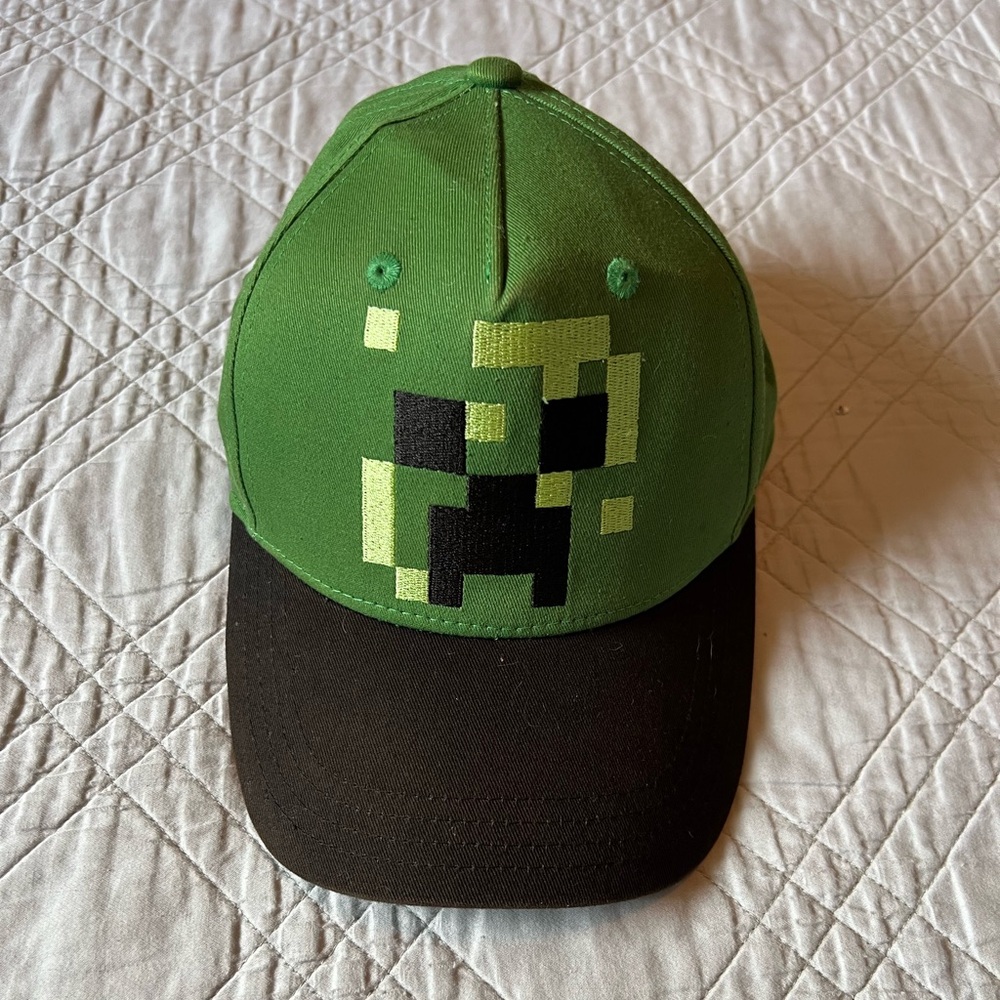 Minecraft SnapBack Baseball Hat, Youth sized